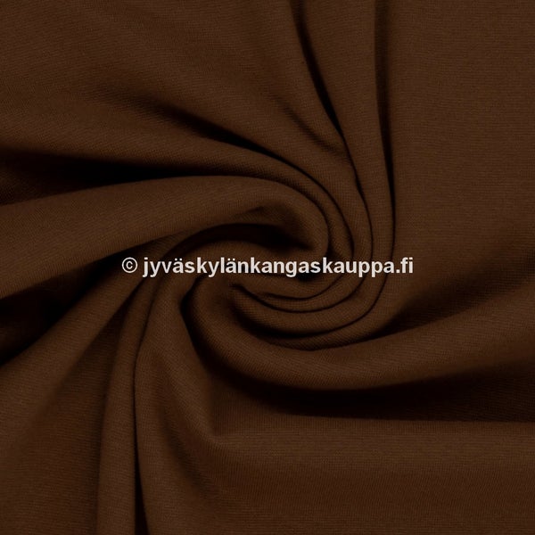 Perus Resori 177 Ruskea