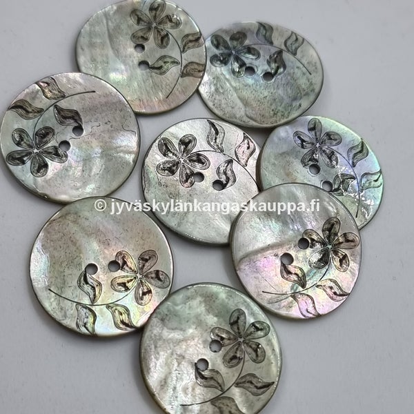 Helmi&auml;isnappi kukkakoristeella 28mm