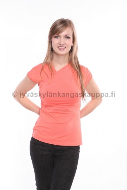 Fancy Mom oriental imetyspaita