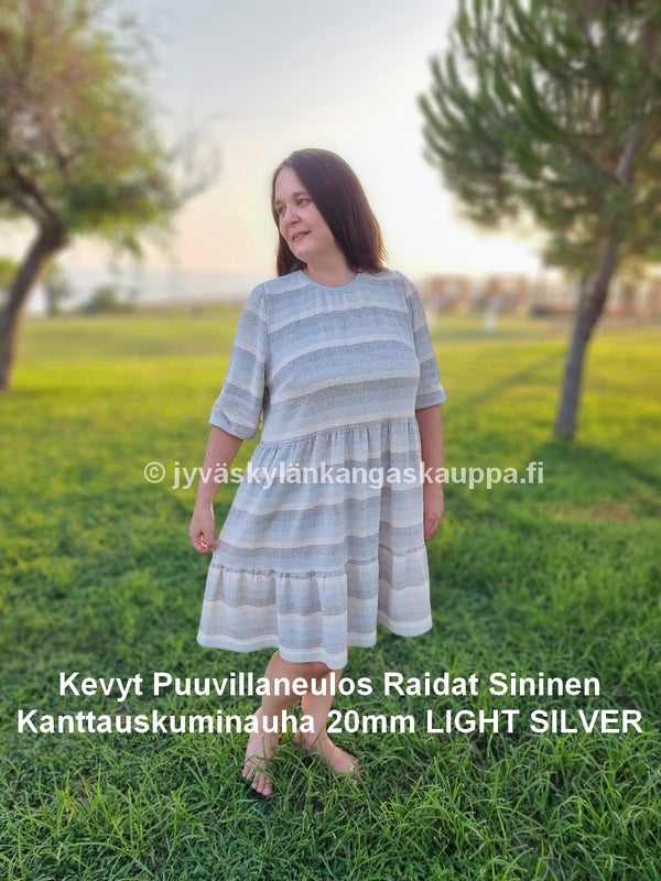 Kevyt Puuvillaneulos Raidat Sininen sek&auml; Kanttauskuminauha 20mm LIGHT SILVER
