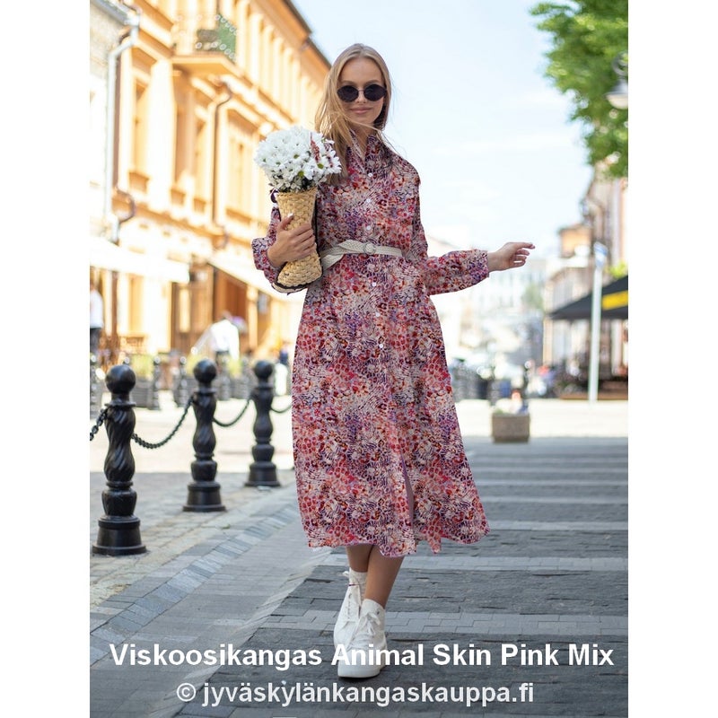 Viskoosikangas Animal Skin Pink Mix
