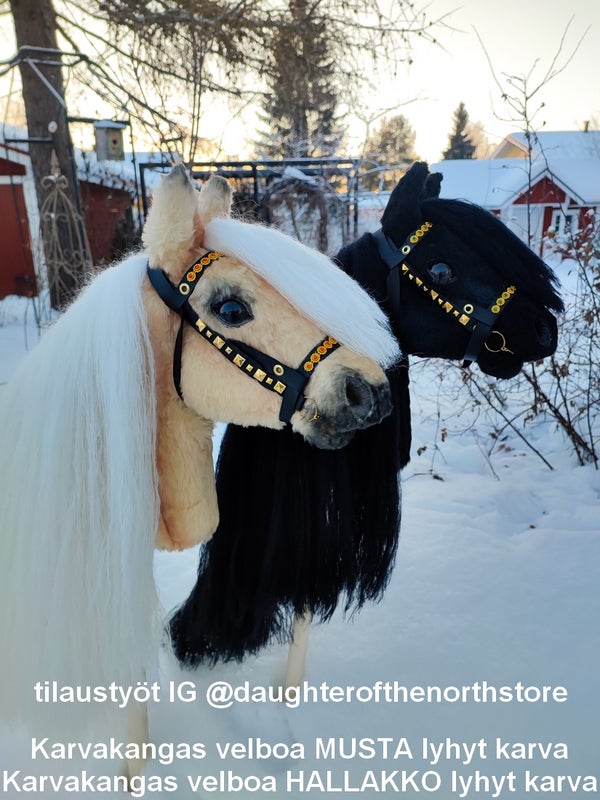 Karvakangas velboa MUSTA lyhyt karva sek&auml; Karvakangas velboa HALLAKKO lyhyt karva