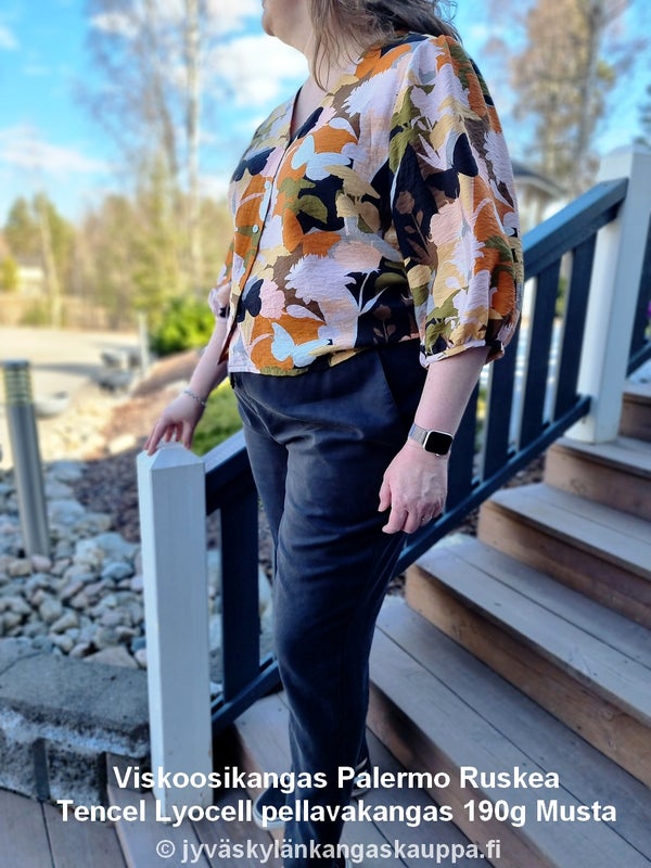 Viskoosikangas Palermo Ruskea sek&auml; Tencel Lyocell pellavakangas 190g Musta