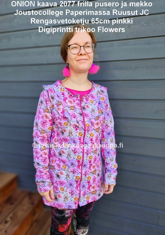 ONION kaava 2077 frilla pusero ja mekko; Joustocollege Paperimassa Ruusut JC; Rengasvetoketju 65cm pinkki sek&auml; legginsit: Digiprintti trikoo Flowers