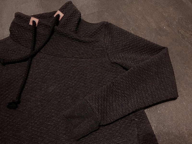 PATTYDOO kaava Jim collegepusero; Tikkicollege Meleerattu Tummanharmaa; RESORI 168 meleerattu tummanharmaa; Paksu anorakinny&ouml;ri musta; Purjerenkaat keinonahka