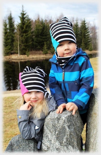 Trikoo kangas Raidat TURKOOSI (1,5m valmispala)pahvin&ouml;yt&auml;&auml;