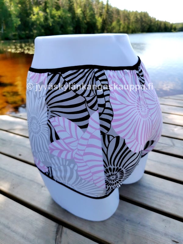 Digiprintti trikoo Stylized Peony ja Kanttauskuminauha 15mm BLACK