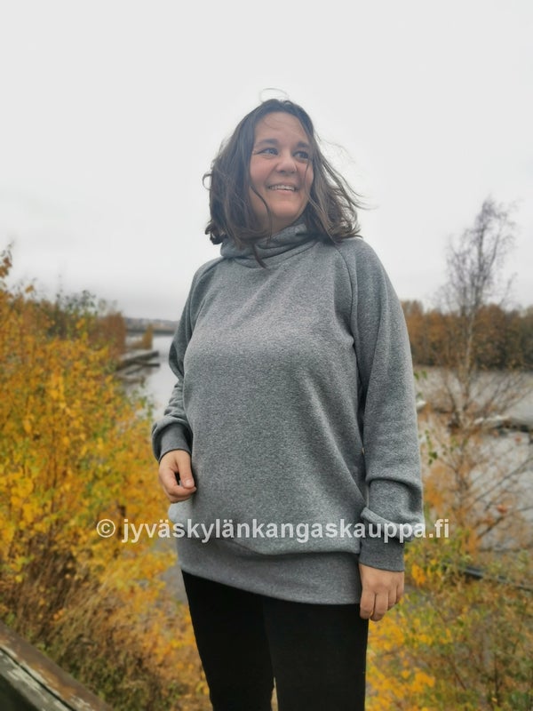 Teddy trikoo Meleerattu vaaleanharmaa; Perus Resori 1285 meleerattu tummanharmaa; Kanttauskuminauha 15mm METAL GREY; Tuotemerkki wash when dirty; Extra joustava vakosametti Musta KAPEA