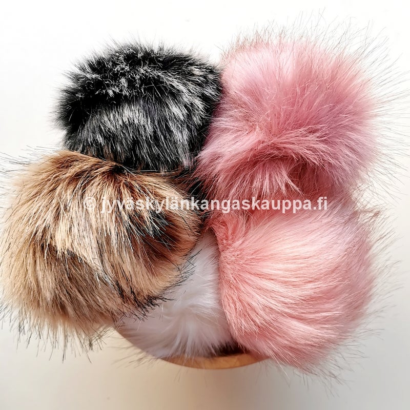 Turkistupsu j&auml;ttikoko