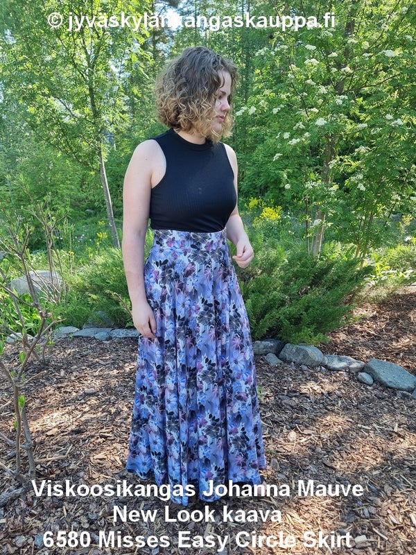 Viskoosikangas Johanna Mauve sek&auml; New Look kaava 6580 Misses Easy Circle Skirt