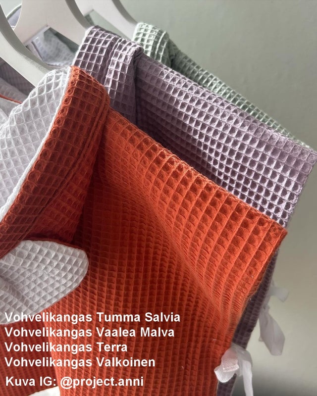 Vohvelikangas Tumma Salvia, Vohvelikangas Vaalea Malva ja Vohvelikangas Terra sek&auml; Vohvelikangas Valkoinen
